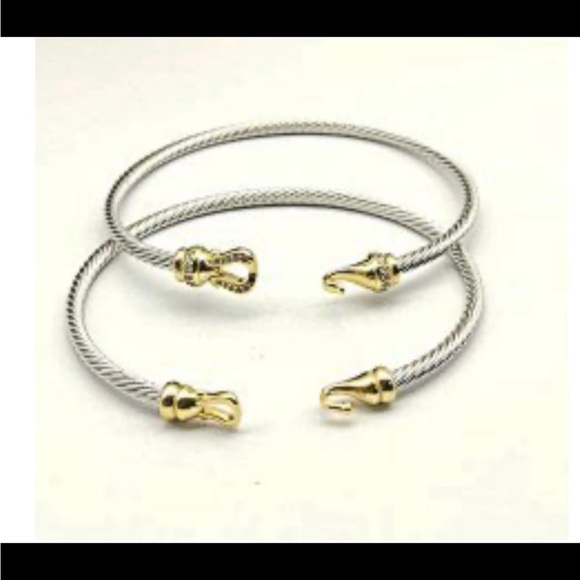Classic Cable Hinged Two-Tone Bracelet 
Comes with a dust bag & polish cloth - Picture 2 of 2